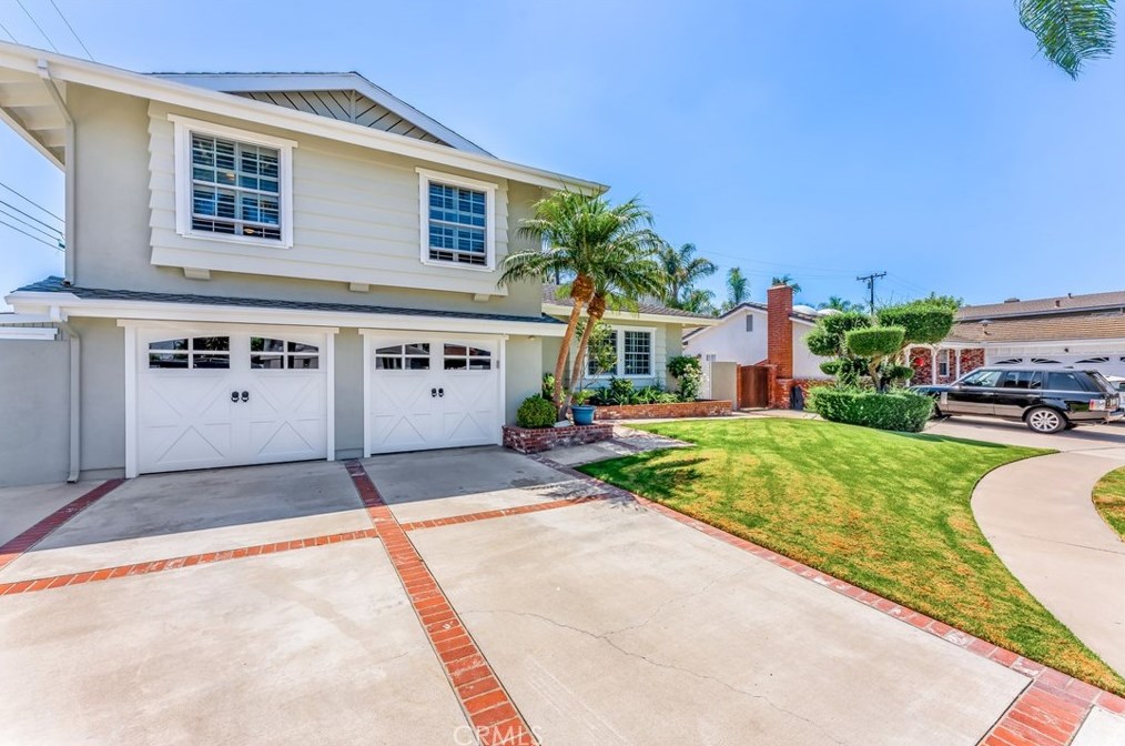 9472 Iolani Cir, Huntington Beach, CA 92646