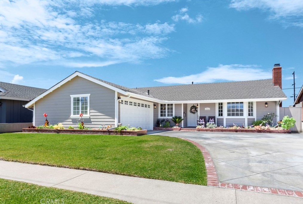 17641 Still Harbor Ln, Huntington Beach, CA 92647-6436