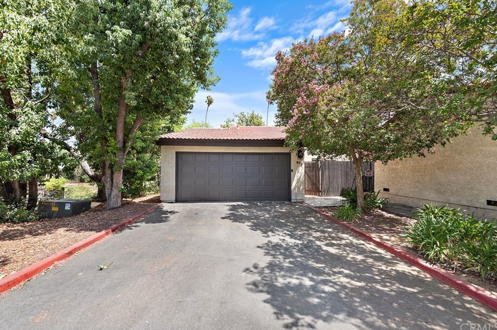 675 Palm Ave, Redlands, CA 92373-5829