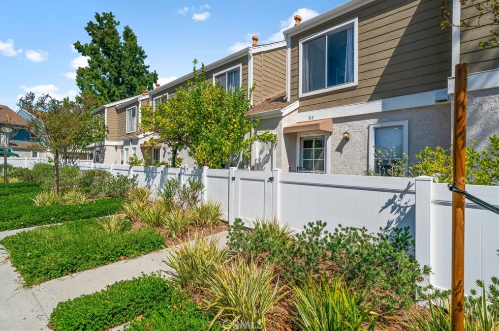92 Allenwood Ln, Laguna Beach, CA 92656-2917