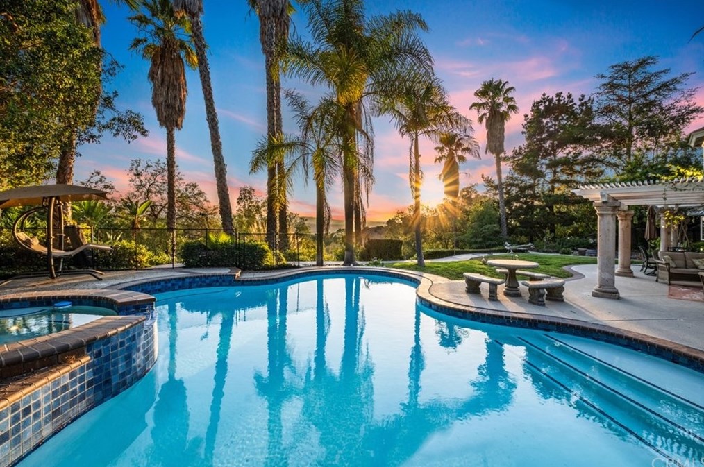 27055 Hidden Trail Rd, Laguna Beach, CA 92653-5806