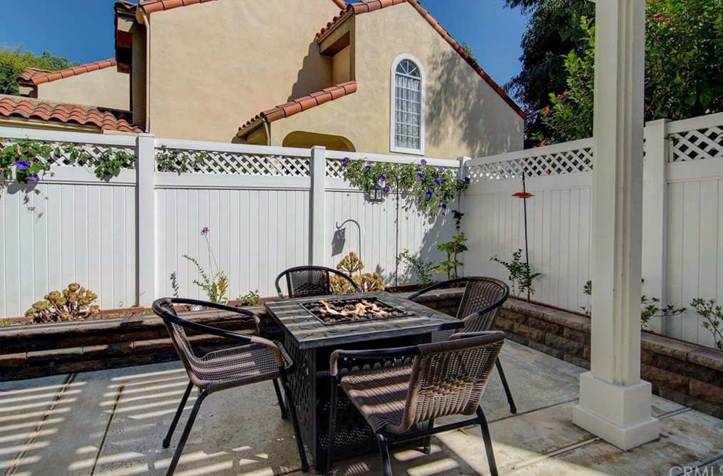 50 Niguel Pointe Dr, Laguna Beach, CA 92677-5156