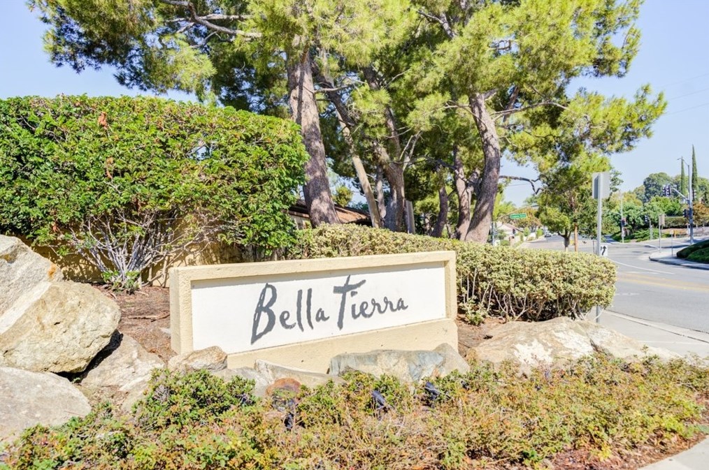 25551 Indian Hill Ln, Laguna Beach, CA 92653-6008