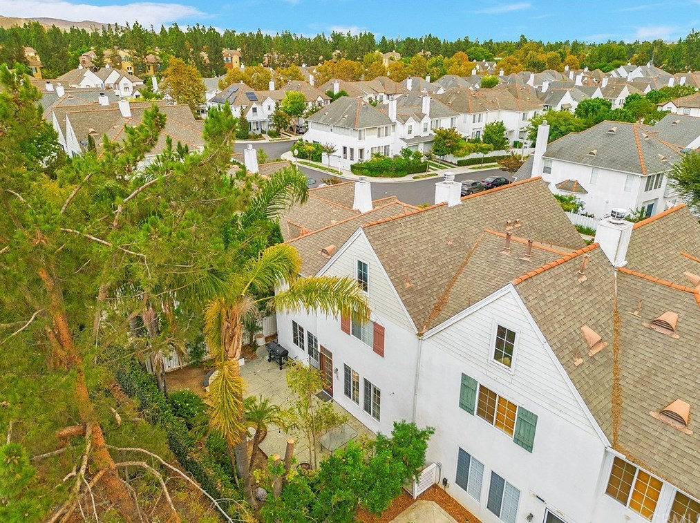 98 Winslow Ln, Irvine, CA 92620