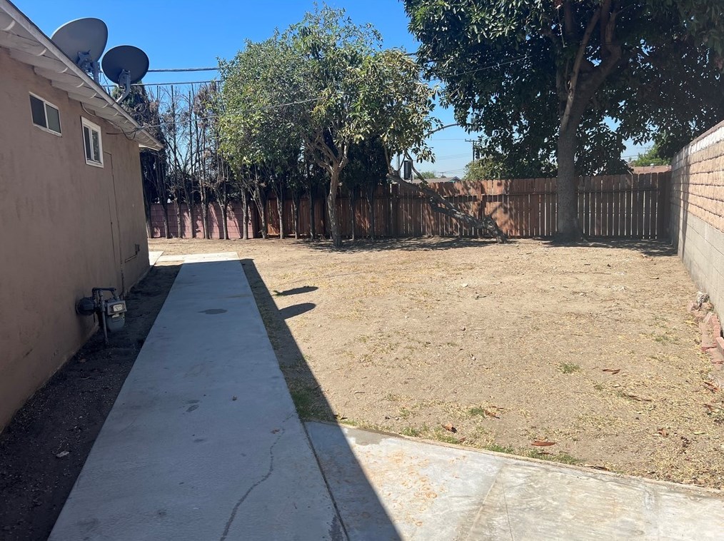 11322 Linard St, El Monte CA 91733-4518 exterior