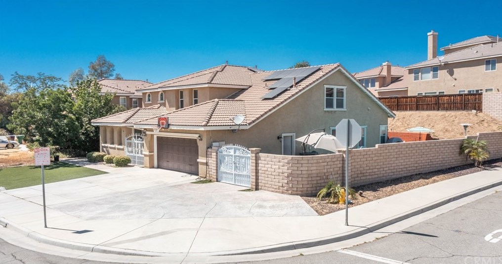 25530 Tangerine Rd, Moreno Valley, CA 92557-6646