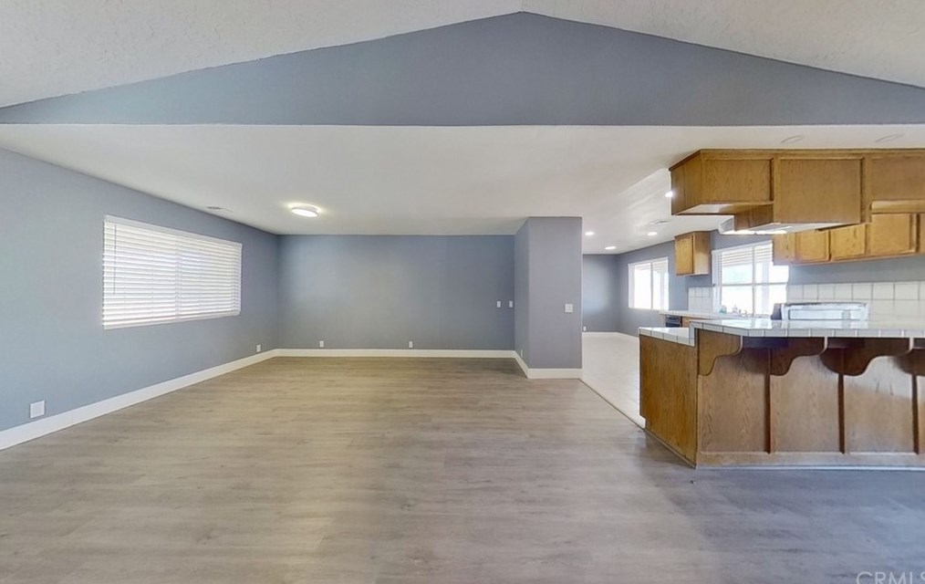 14184 Wells Fargo St, Hesperia CA  92344-8158 exterior