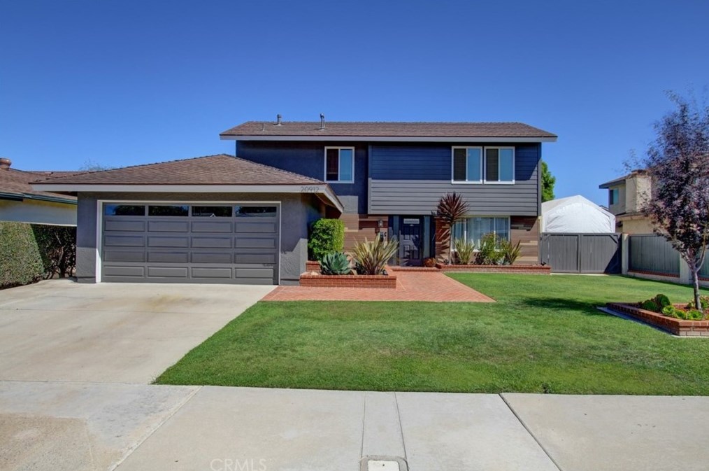 20912 Glencairn Ln, Huntington Beach, CA 92646-6410
