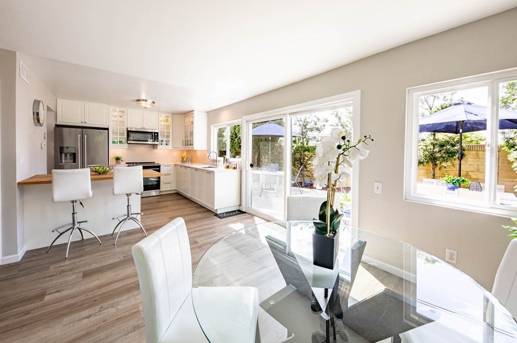 2022 Moore Ave, Santa Ana, CA 92704-6133