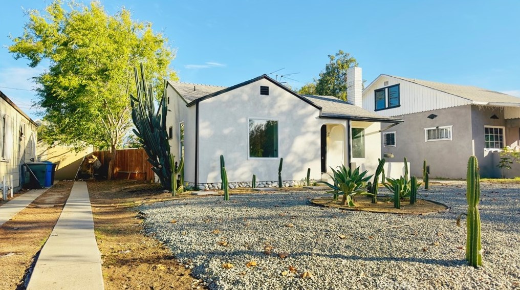 489 Randolph St, Pomona, CA 91768-3006