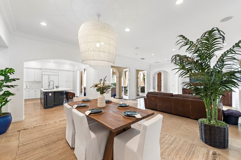 21323 Andalucia Ln, Huntington Beach CA  92648-5745 exterior