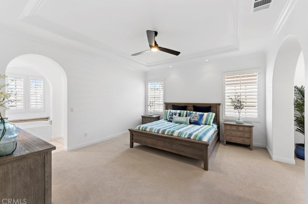 21323 Andalucia Ln, Huntington Beach CA  92648-5745 exterior