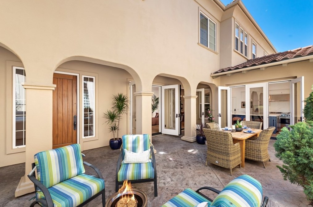 21323 Andalucia Ln, Huntington Beach CA  92648-5745 exterior