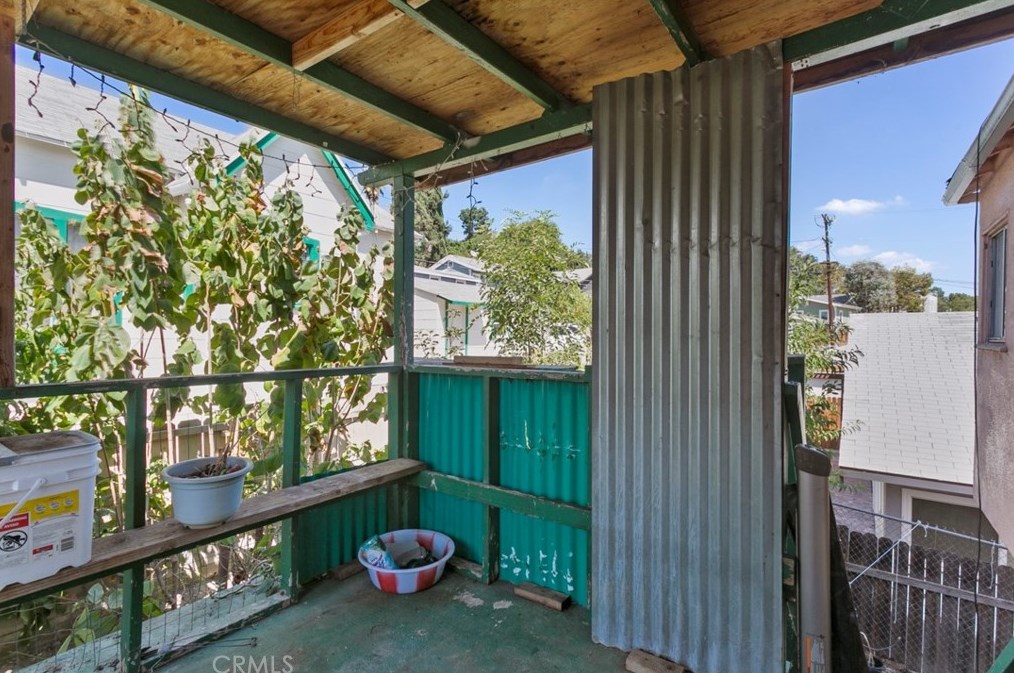 6249 Meridian St, Los Angeles CA  90042-2839 exterior
