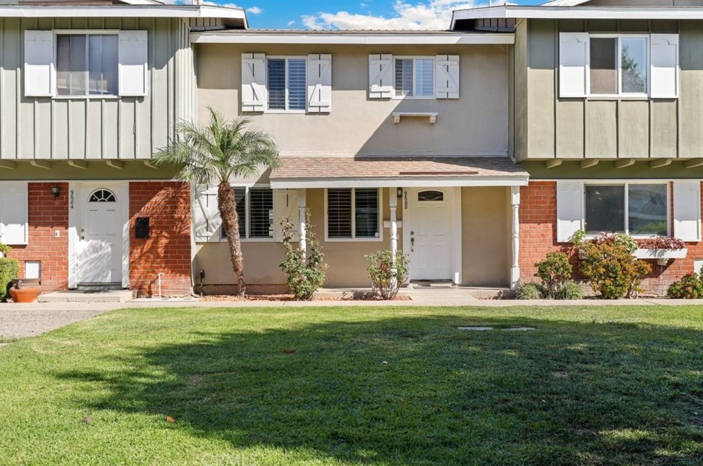 9688 Durham Dr, Huntington Beach, CA 92646-4014