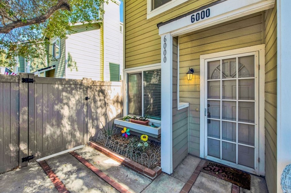 6000 Waterbury Ct, Yorba Linda, CA 92887-4798