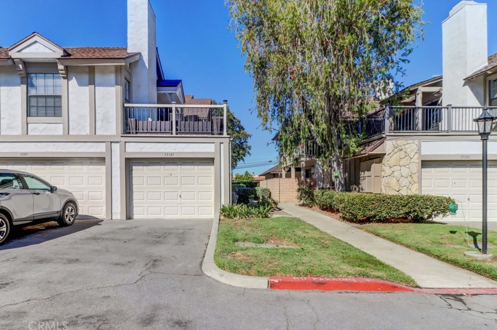 15111 Henley Dr, Westminster, CA 92683-6455