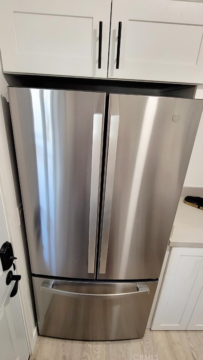 9864 Continental Dr, Huntington Beach CA  92646-4241 exterior