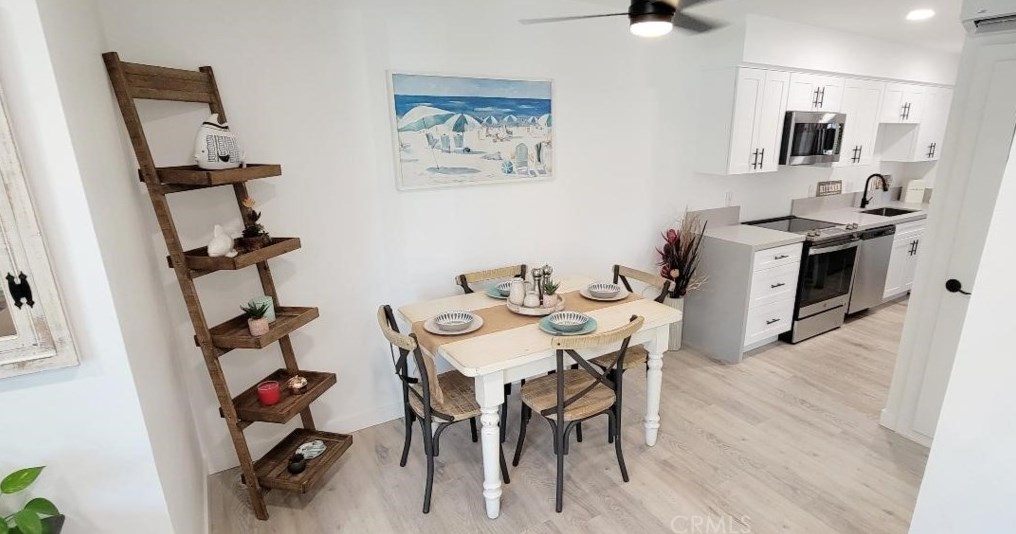 9864 Continental Dr, Huntington Beach CA  92646-4241 exterior