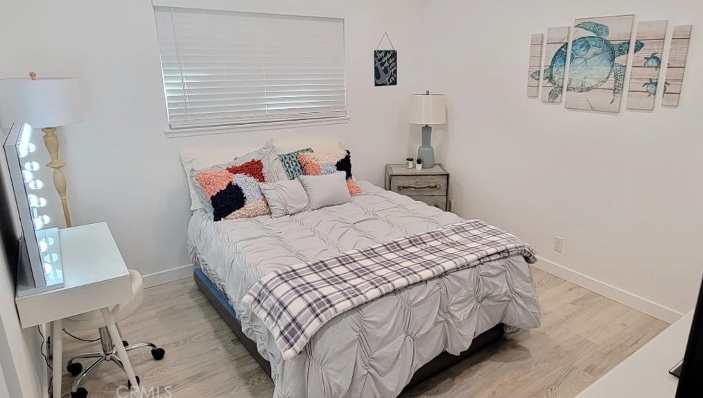 9864 Continental Dr, Huntington Beach CA  92646-4241 exterior