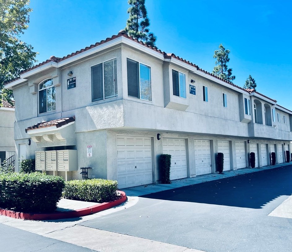 99 Whippoorwill Ln, Laguna Beach, CA 92656-1838