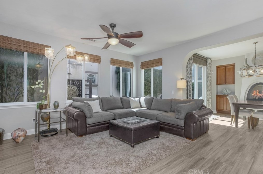 21 Cabrillo Ter, Laguna Beach, CA 92656-1625