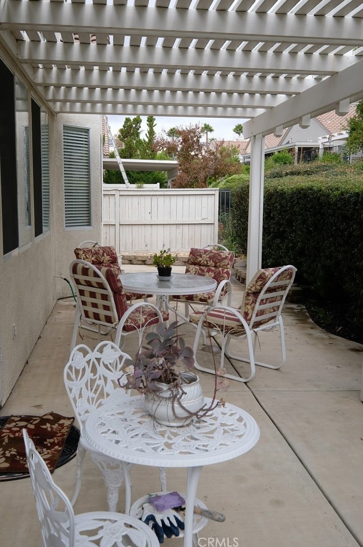 23794 Via Compadres, Murrieta CA 92562-5545 exterior