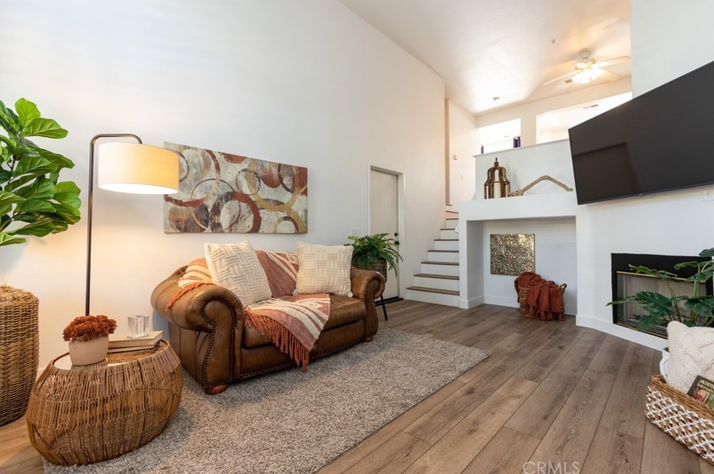 29 Tulare Dr, Laguna Beach, CA 92656-8084