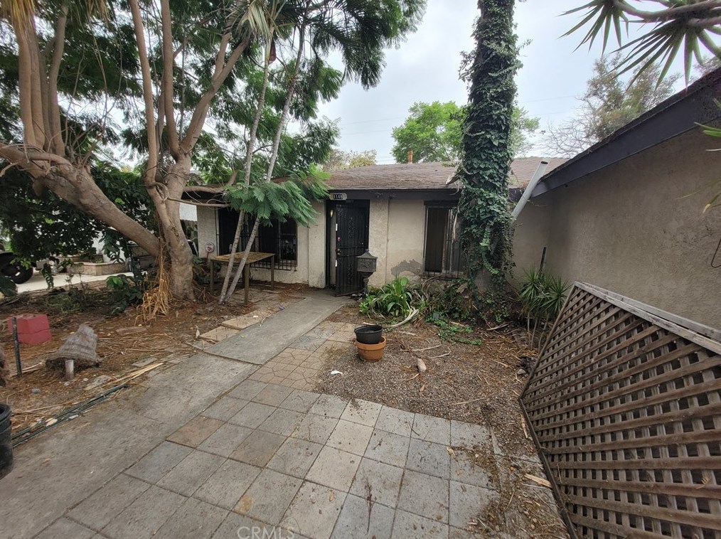 1148 Arapaho Dr, Santa Ana, CA 92704-2407