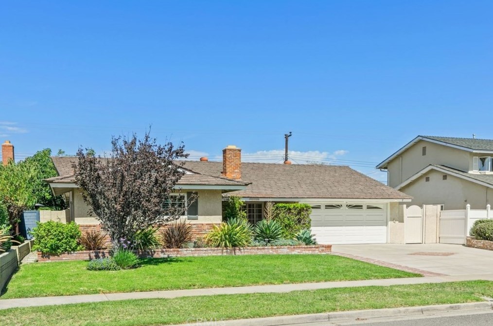 5041 Loyola Ave, Westminster, CA 92683-2771