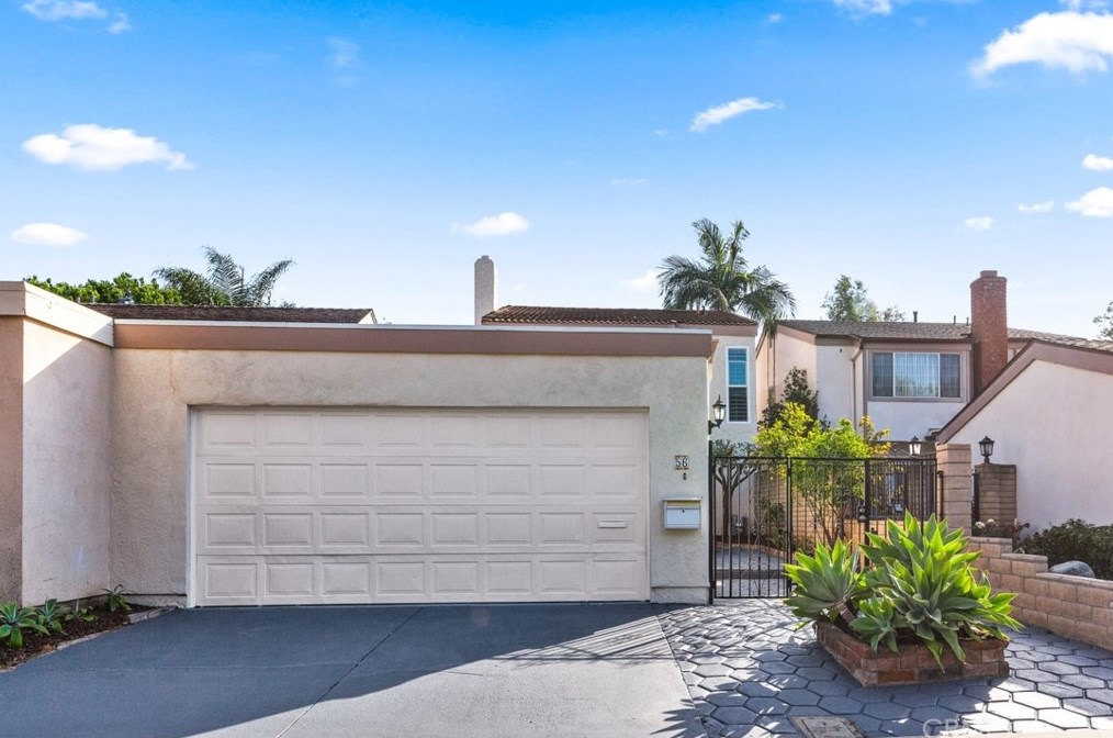 56 Willow Tree Ln, Irvine, CA 92612