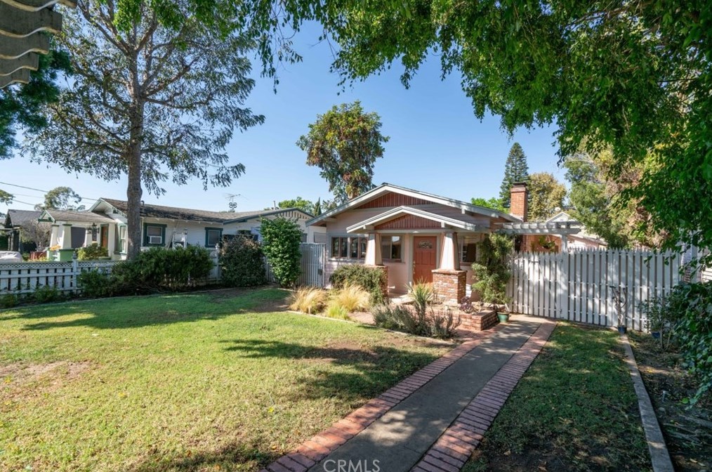 637 E Van Bibber Ave, Orange, CA 92866