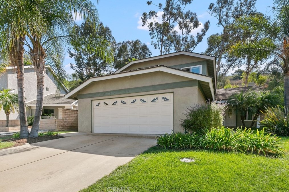 27212 Bridgemont Rd, El Toro, CA 92630