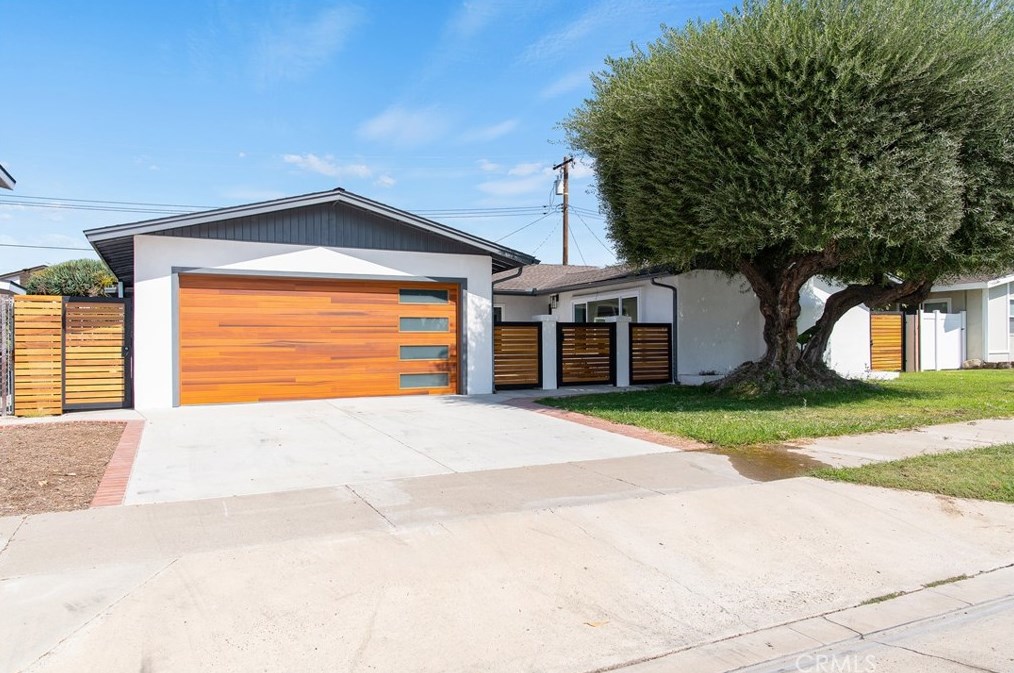 3841 E Sycamore Ave, Orange, CA 92869