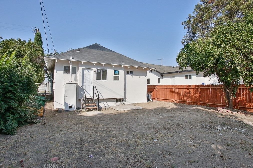 622 35th St, Los Angeles CA  90011-2429 exterior