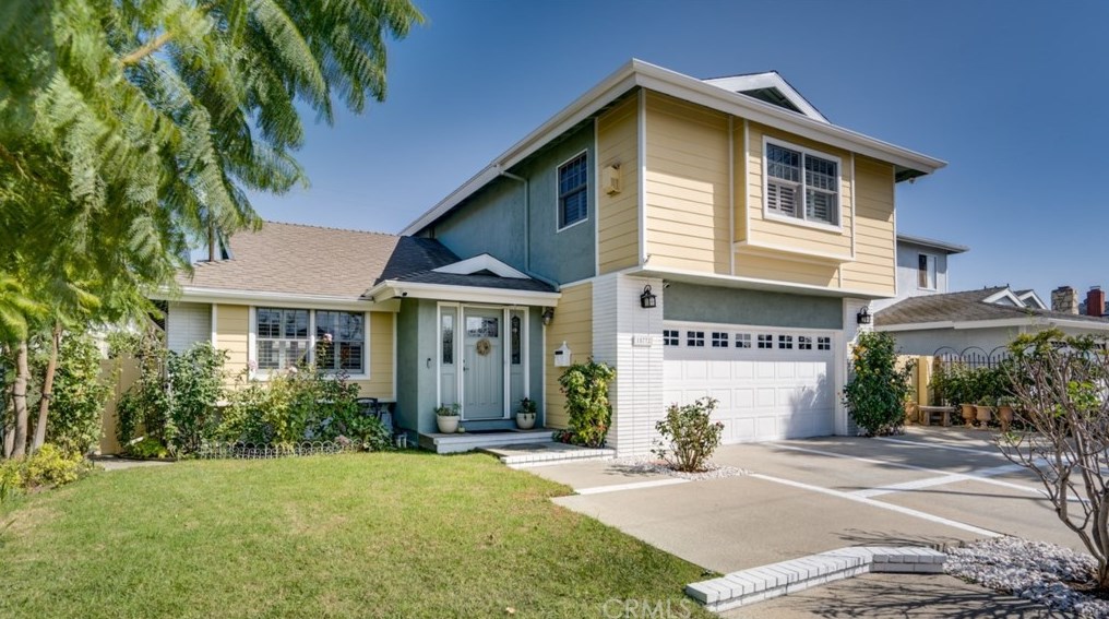 15772 Belfast Ln, Huntington Beach, CA 92647-3102