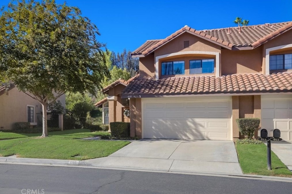 609 S Iron Horse Ln, Anaheim, CA 92807