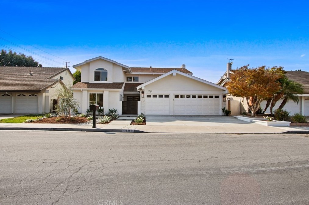 19961 Rothert Ln, Huntington Beach, CA 92646