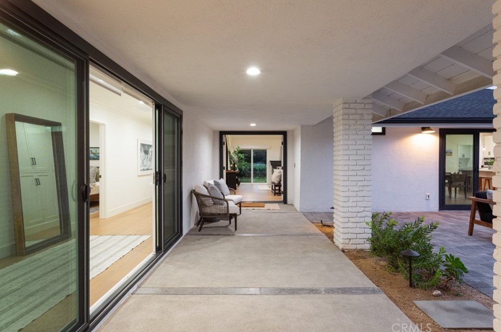 3007 Country Club Dr, Costa Mesa, CA 92626