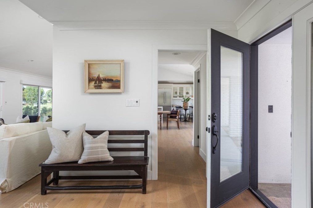 3007 Country Club Dr, Costa Mesa CA  92626-2341 exterior