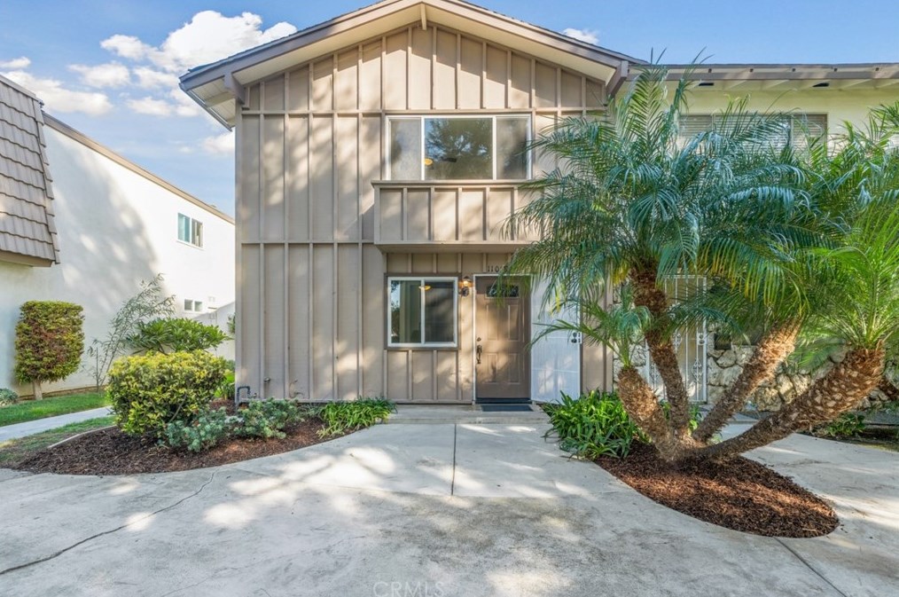 11068 La Naranja Ct, Santa Ana, CA 92708-4914