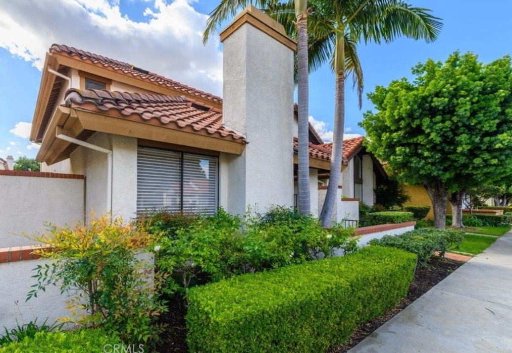 16 Varesa, Irvine, CA 92620