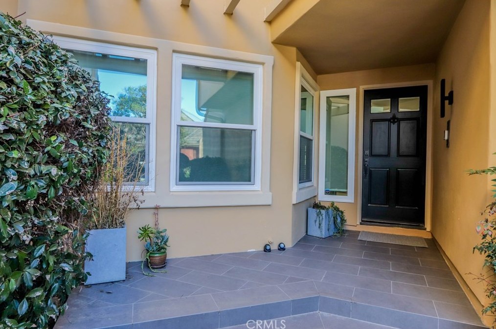 6225 Greenbrier Dr, Huntington Beach CA  92648-5545 exterior