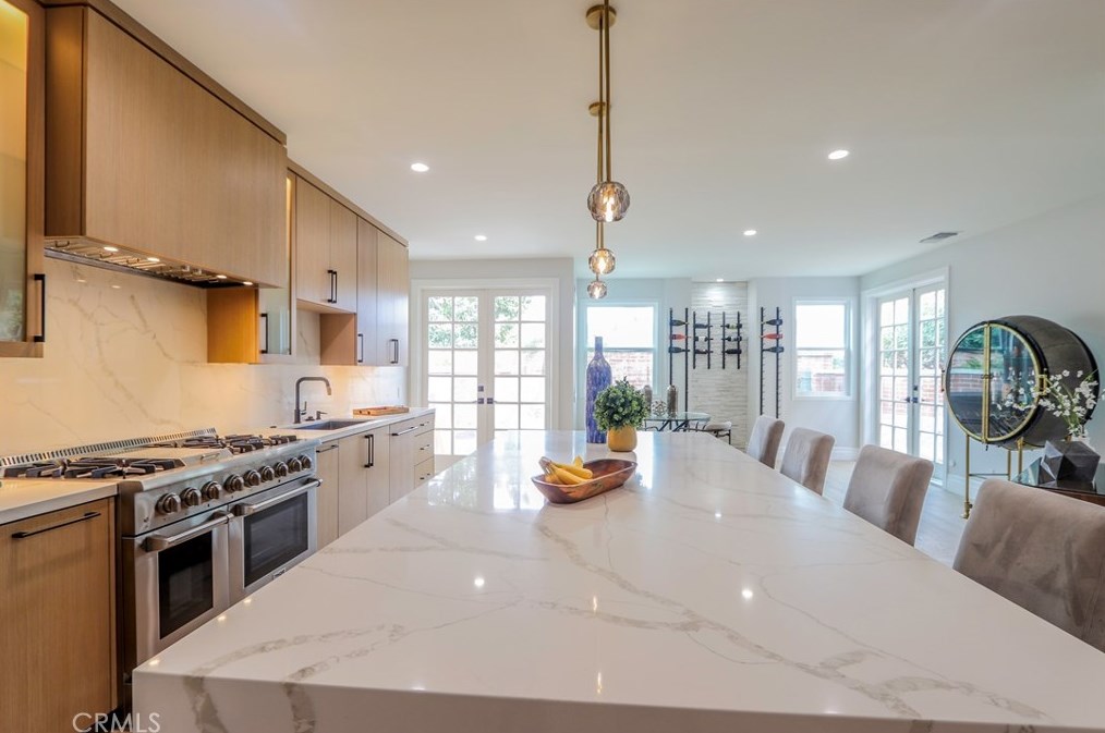 6225 Greenbrier Dr, Huntington Beach CA  92648-5545 exterior