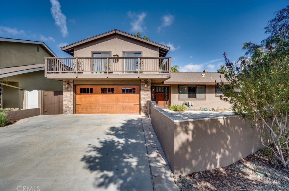 6441 Reubens Dr, Huntington Beach, CA 92647-3362