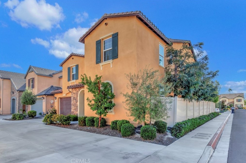 1832 W Willow Ave, Anaheim, CA 92804
