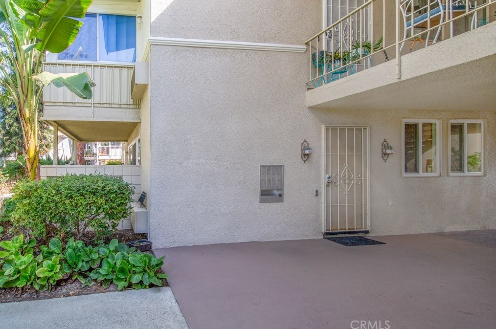 353 Avenida Sevilla, Laguna Beach, CA 92637-3807