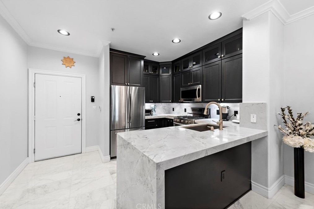 3147 Watermarke Pl, Irvine, CA 92612