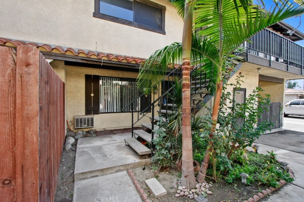 3949 W Mcfadden Ave #c, Santa Ana, CA 92704