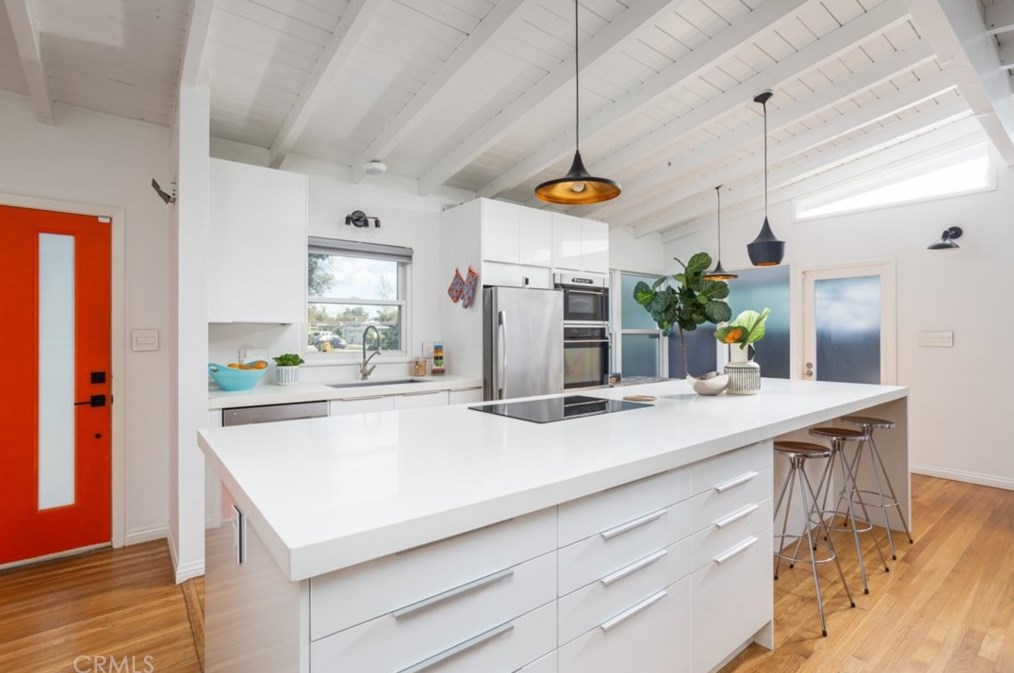 2230 Alona St, Santa Ana CA  92706-2419 exterior